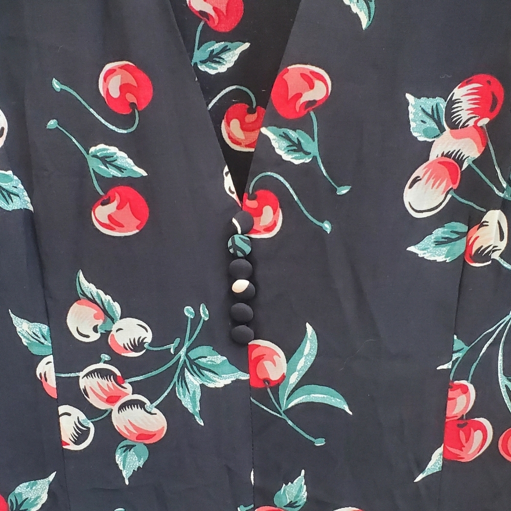 Trashy Diva Sz 6 Sadie Bustle in Cherries - Picture 5 of 12